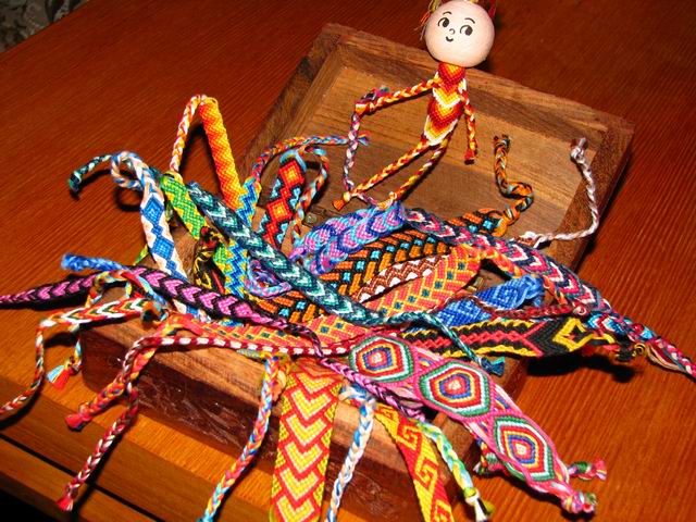 friendship-bracelets